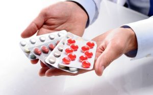 Buen uso de paracetamol y medicamentos antiinflamatorios no esteroideos (AINE): el ANSM quiere reforzar el papel del consejo del farmacéutico